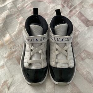 Jordan 11 Retro Size 10c